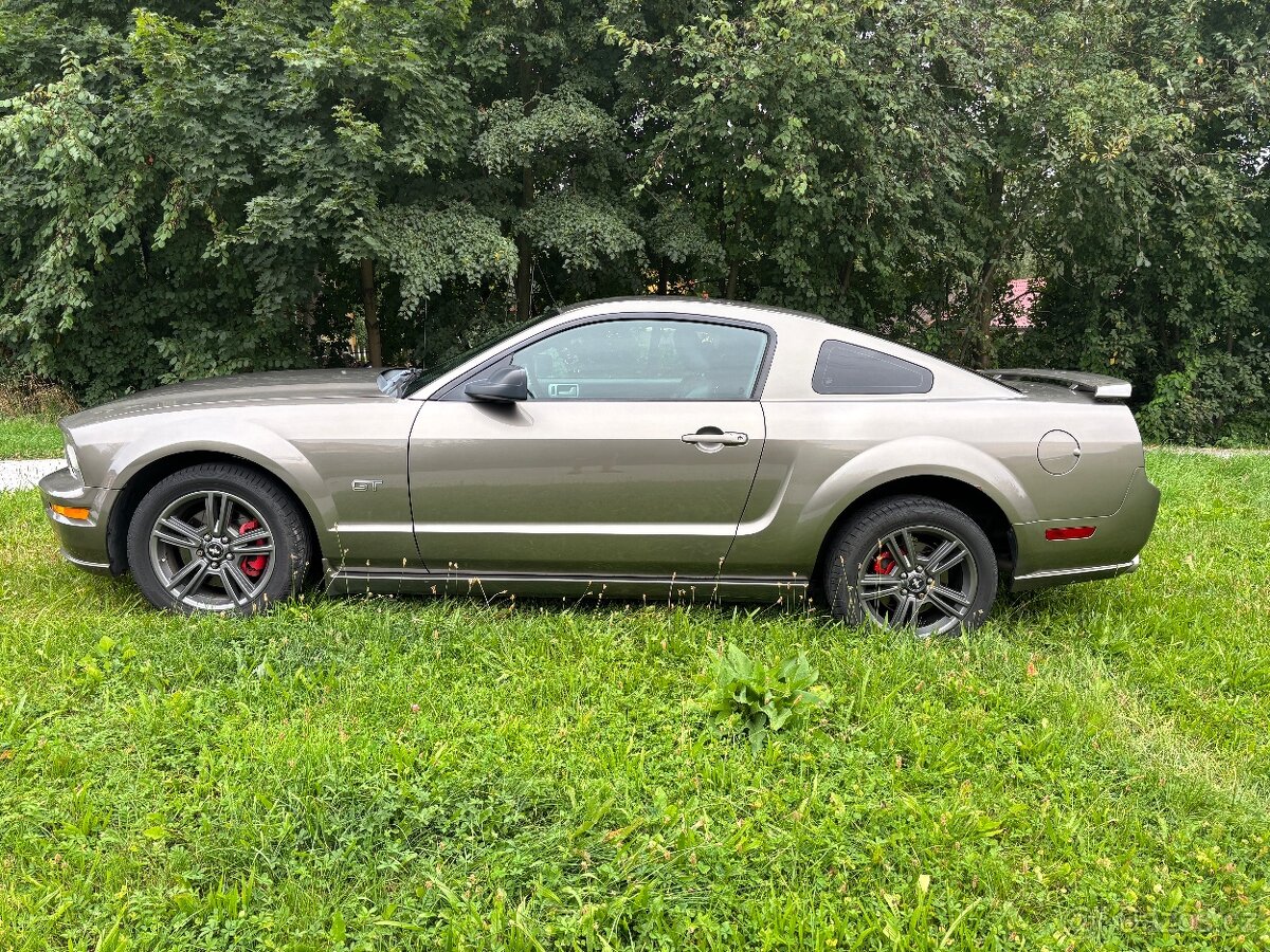 Ford Mustang 4,6 GT
