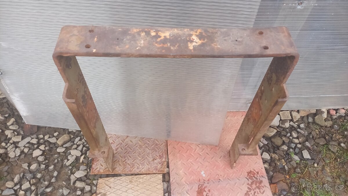 Zetor 5611/6911-přední rám