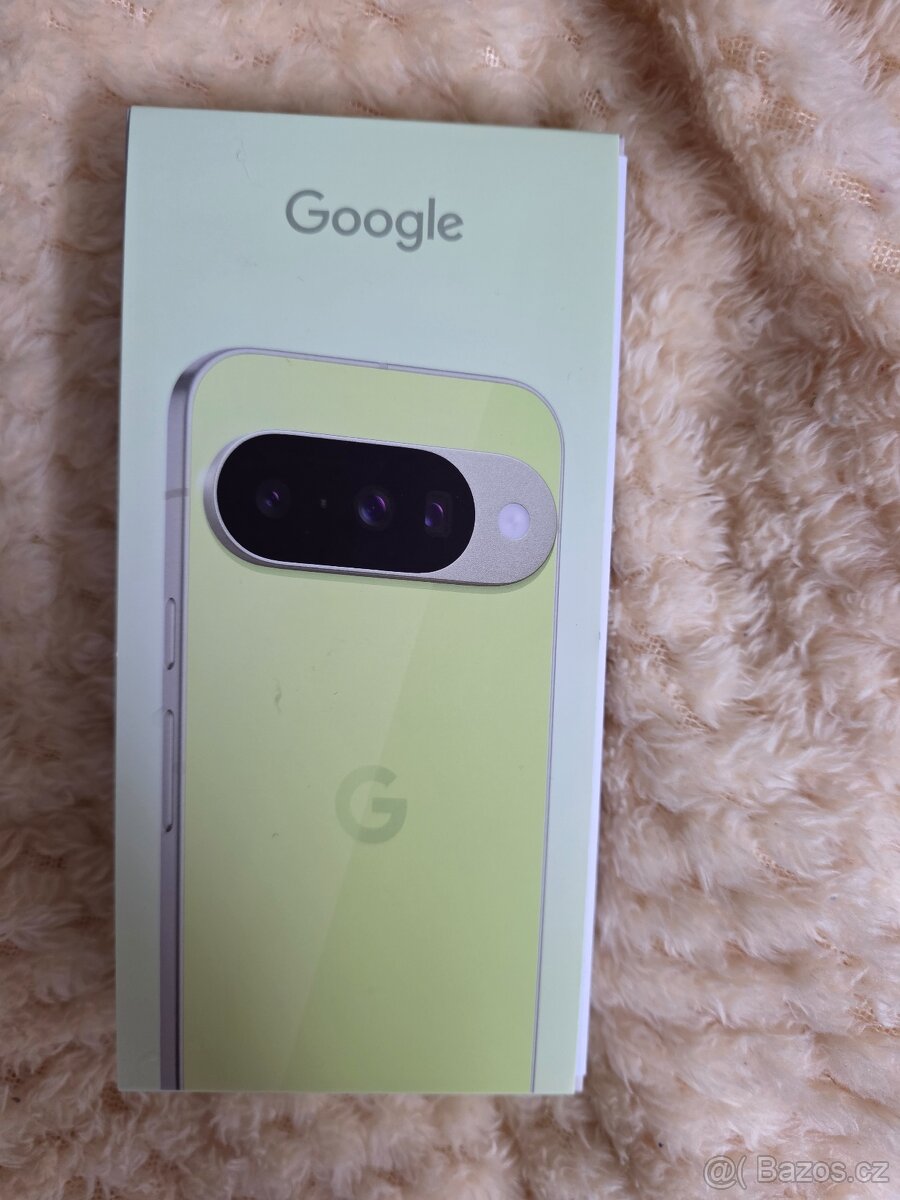 Google Pixel 10 Lemongrass