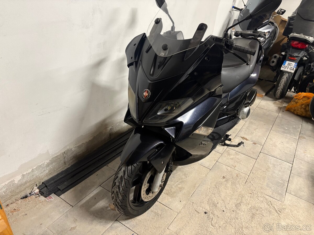 Gilera nexus 300 2008 česky původ