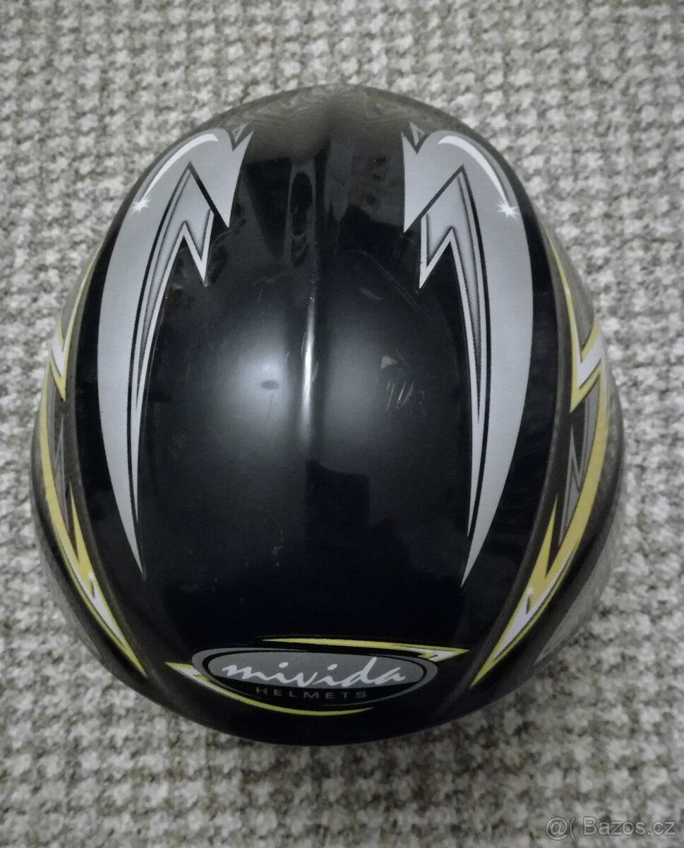 Lyžařská helma značky Mivida