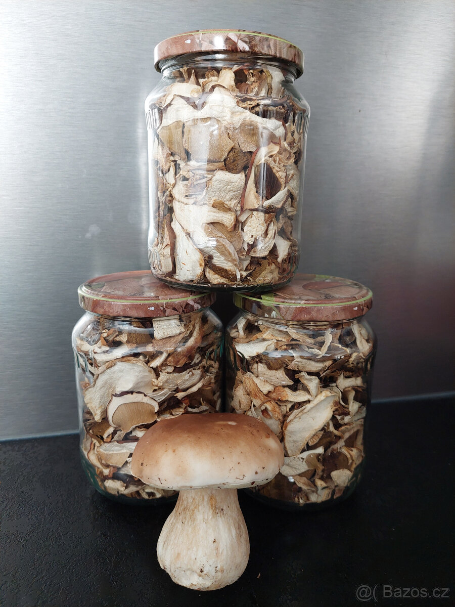 VÝBĚROVÉ SUŠENÉ HOUBY SBĚR25 SMĚS A PRAVÉ HŘIBY