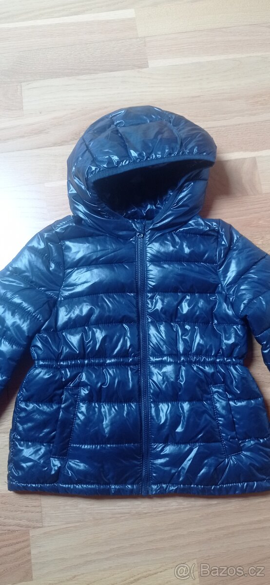 Benetton tmavě modrá bunda vel. 98