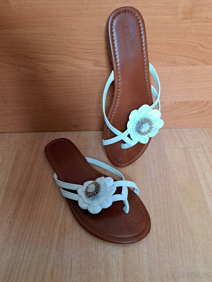 Dámské/dívčí lehké nazouváky/žabky 1x obuté