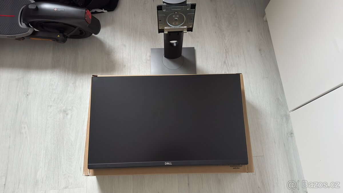 23” Monitor DELL P2319H FullHD, 2ks plus držák