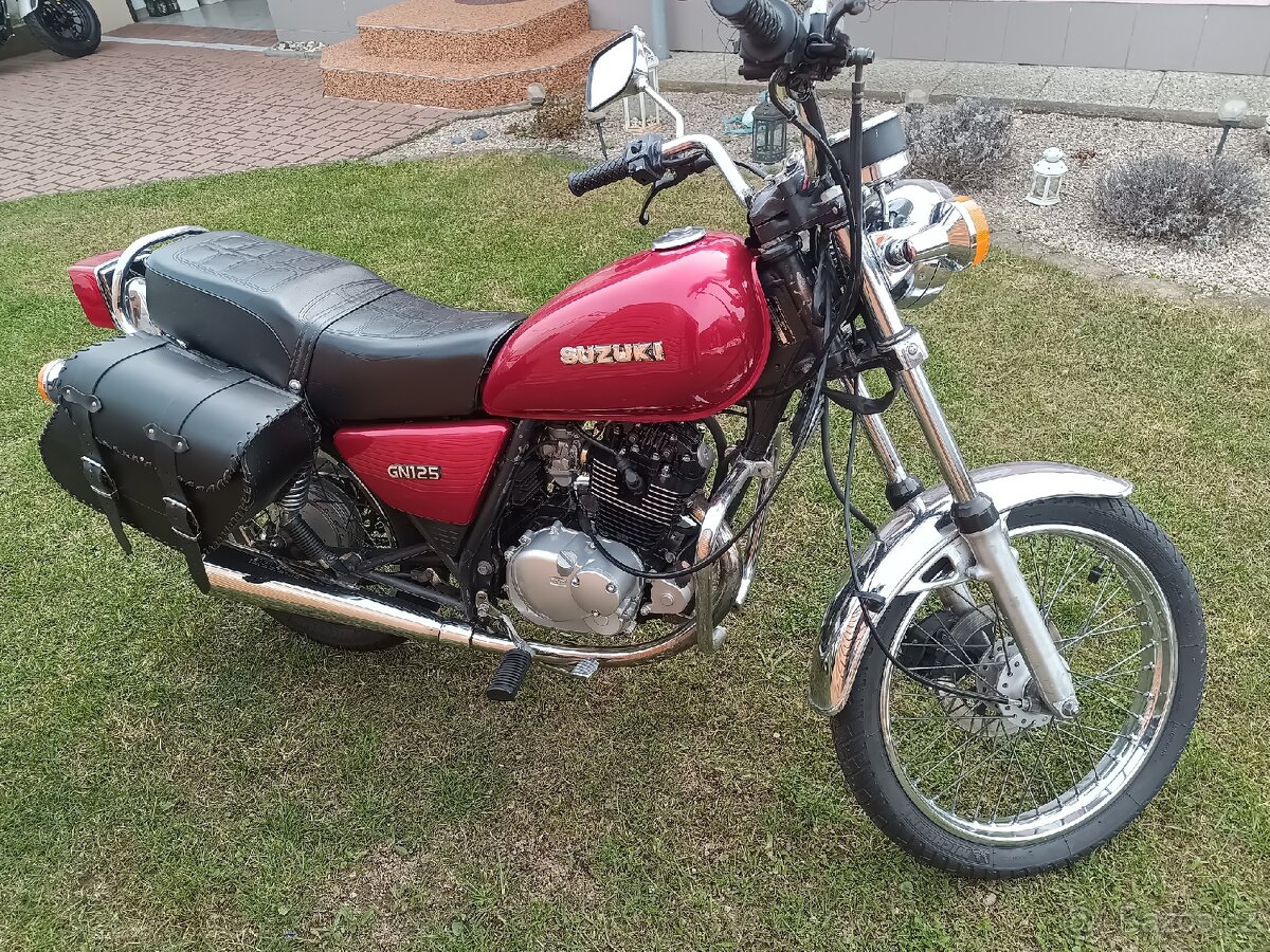 Suzuki gn 125