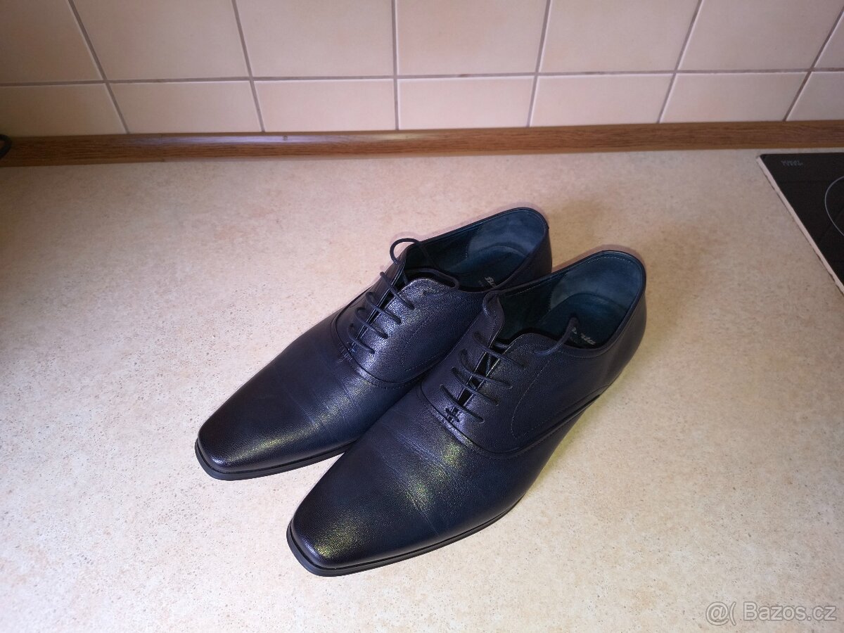 Pánské společenské celokožené boty Baťa, vel. 46