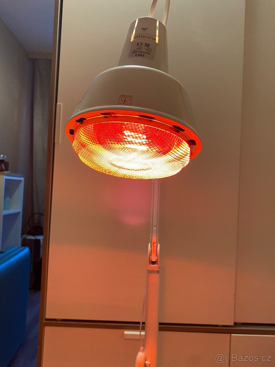 Infračervená lampa kosmetická