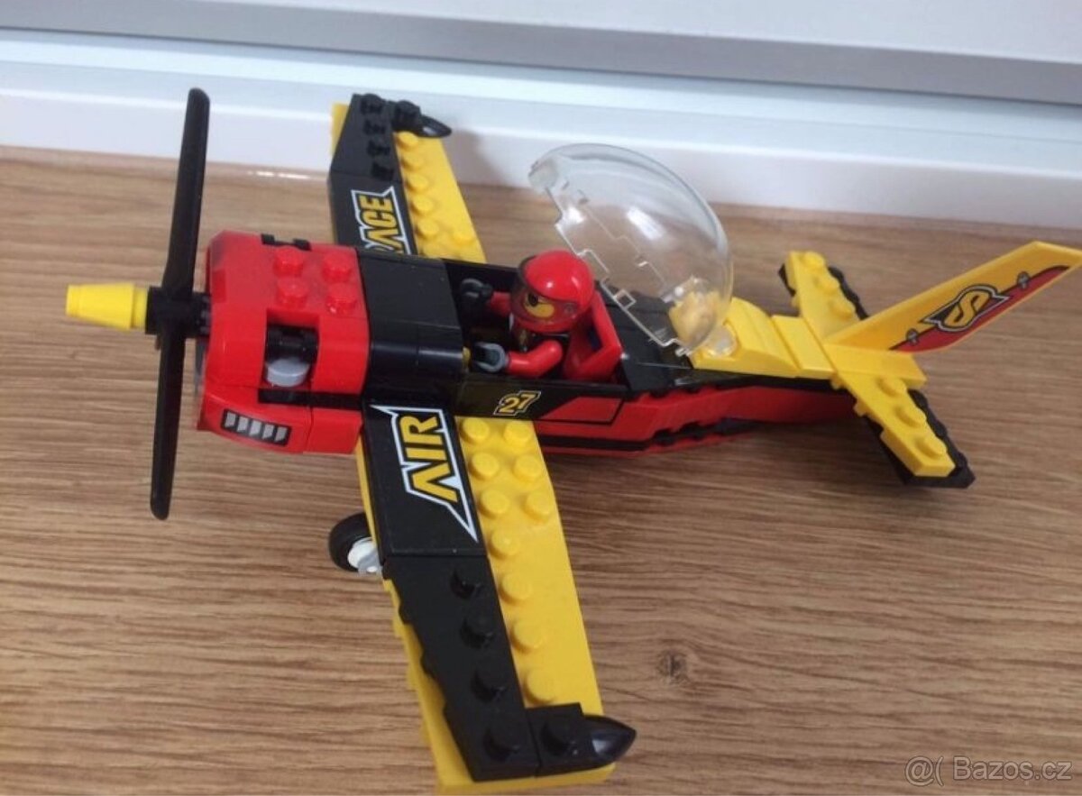 Lego City Závodní letadlo