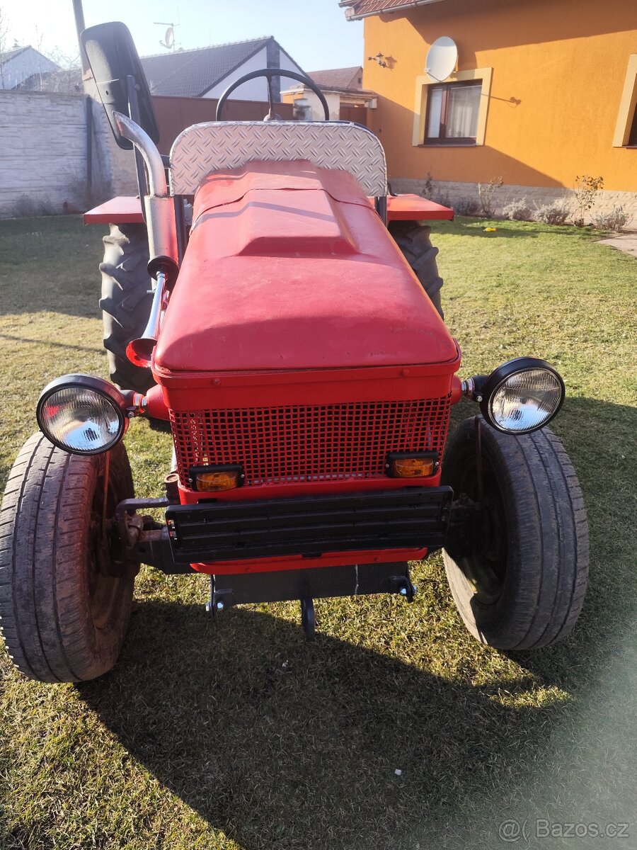 Traktor domácí výroby