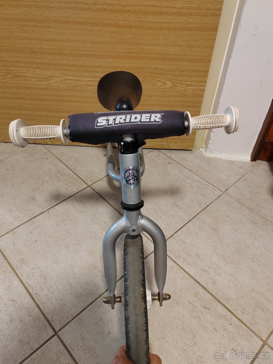 Odrážedlo Strider 12