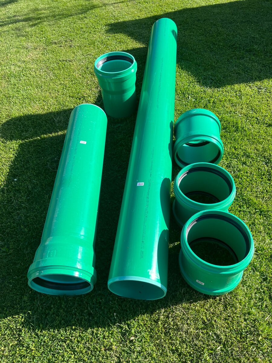 Kanalizační trubky DN250 SN10 KG2000