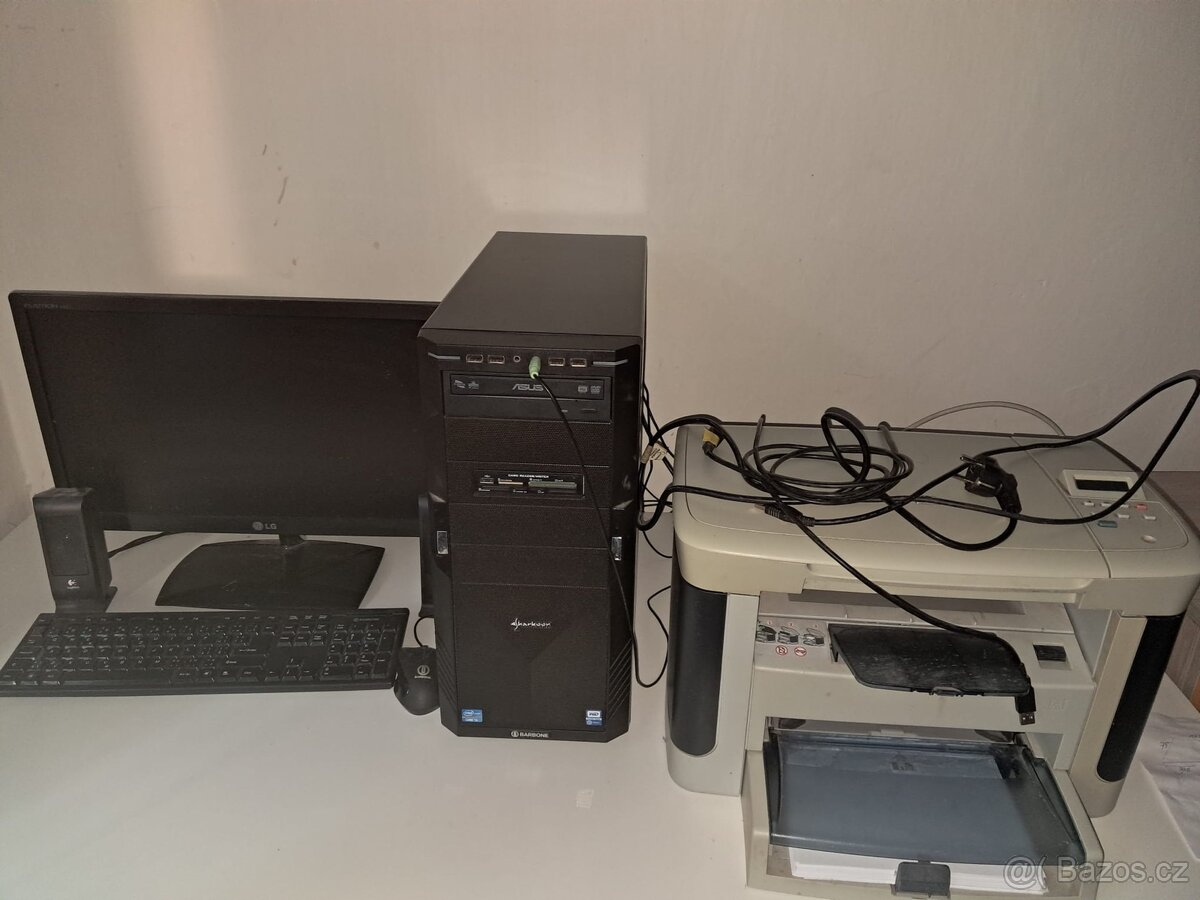 Monitor + počítač+ tiskárna+klávesnice+ myš