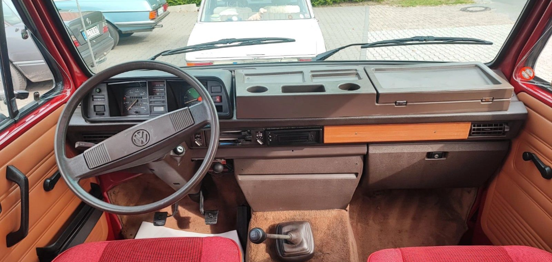 VW T3, Transporter T3, Obložení palubní desky