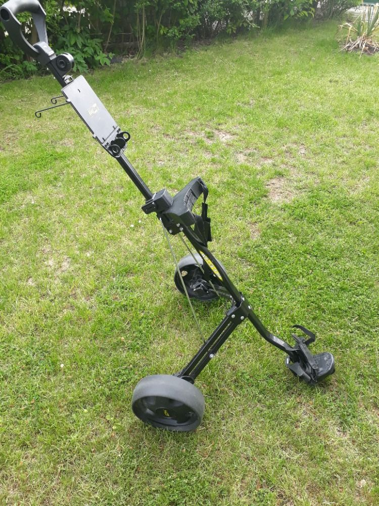 golfový vozík