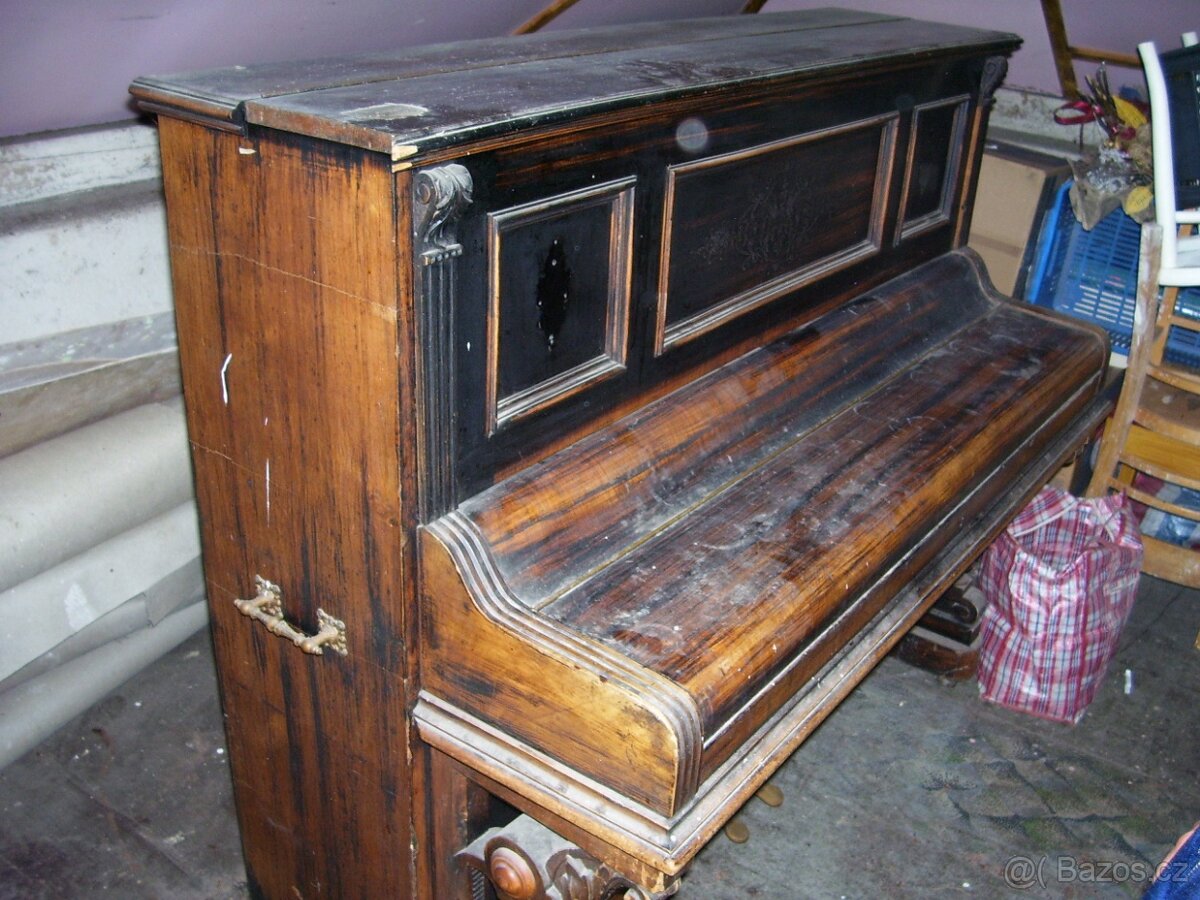 Piano zn.HUGO LHOTA