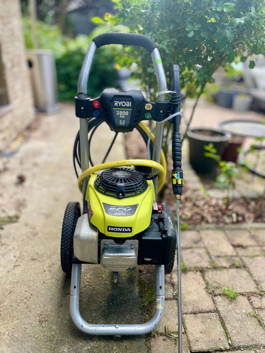 RYOBI 2800 PSI s motorem HONDA