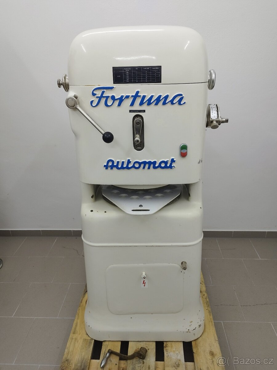 Dělička vykulovačka těsta Fortuna Automat A3