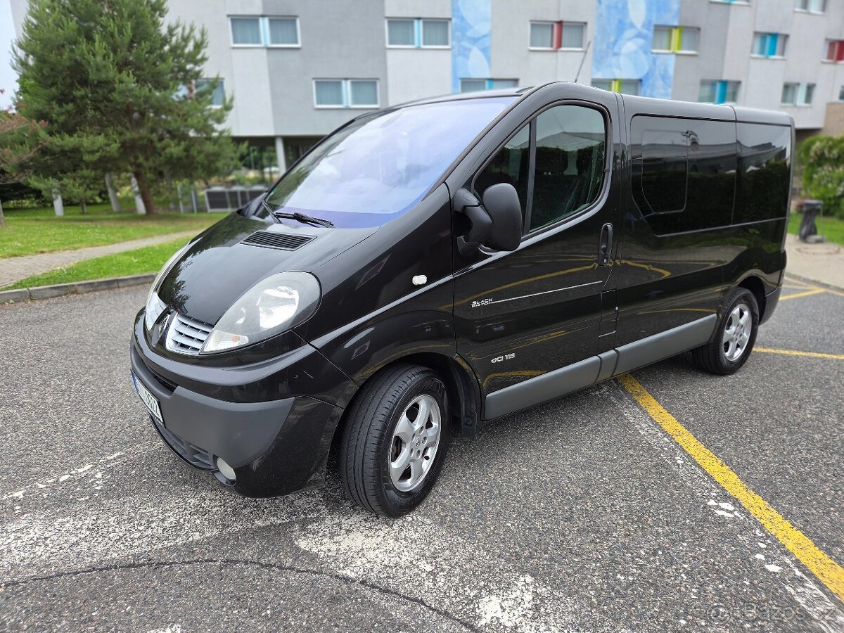 Renault Trafic 2.0dCi Black Edition NAVI 9MÍST