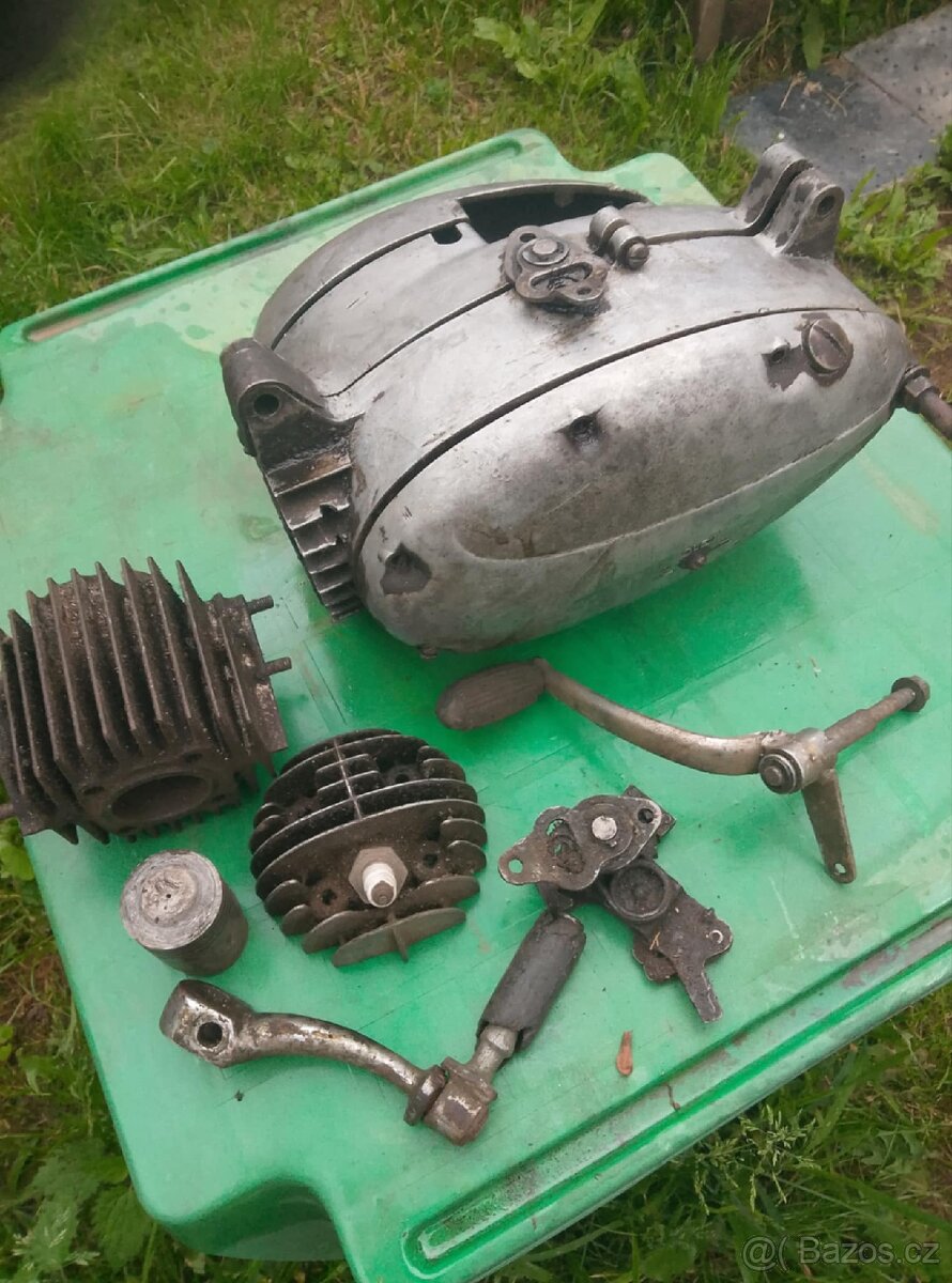 Motor na pionýra Java - pařez