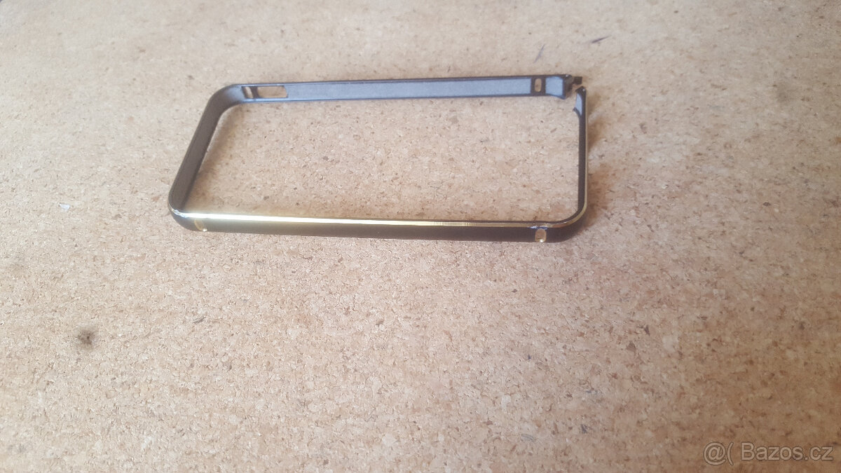 černozlatý BUMPER/rámeček IPHONE 5/SE