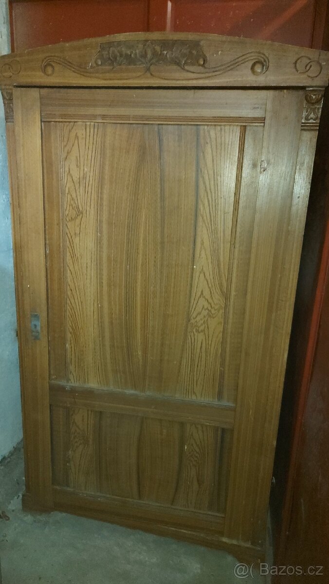 Skříně