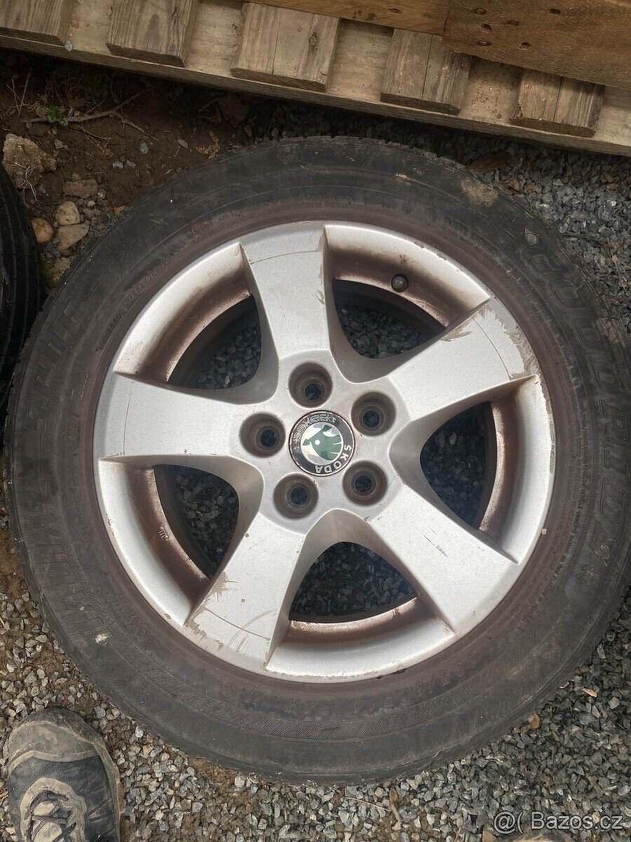 Alu kola 14” 5x100 Škoda a letní pneu 185/60/R14