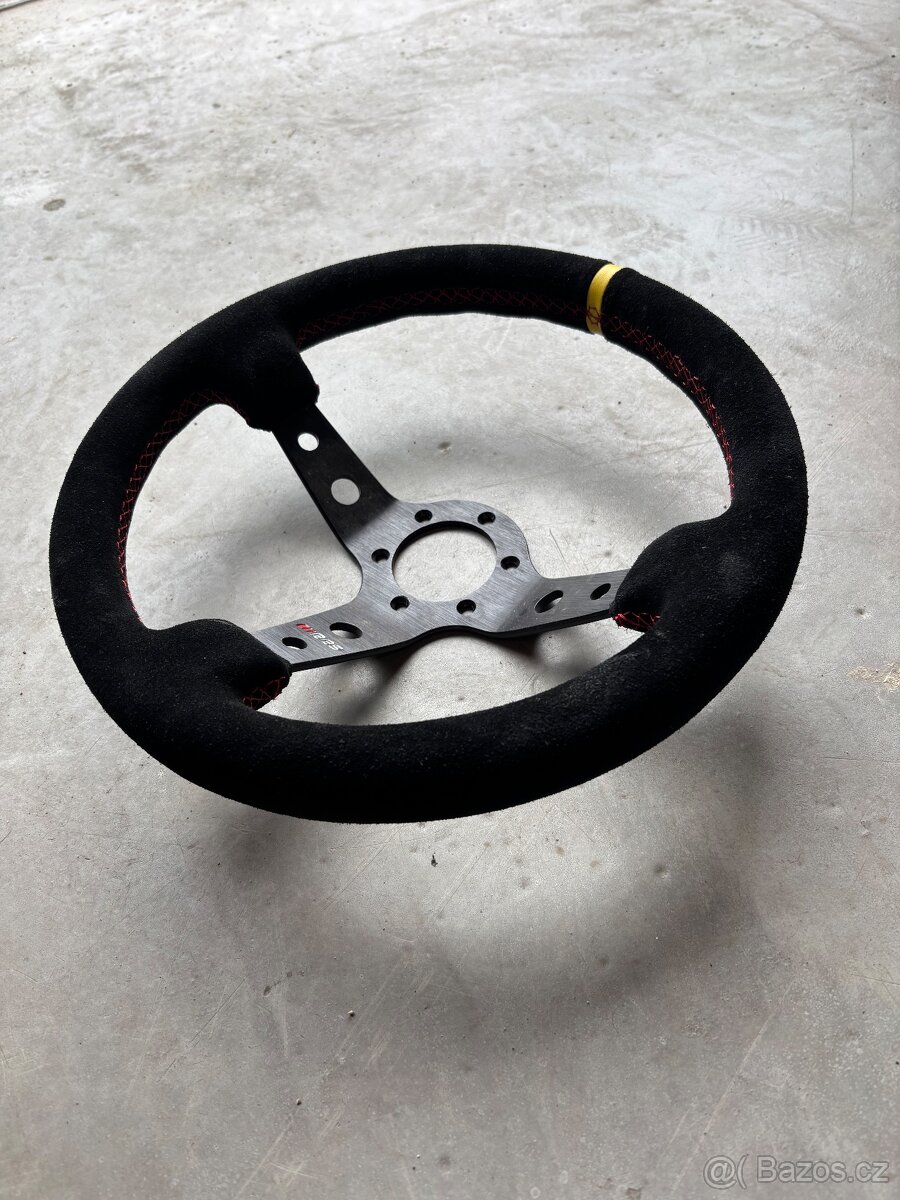Sportovni volant RRS
