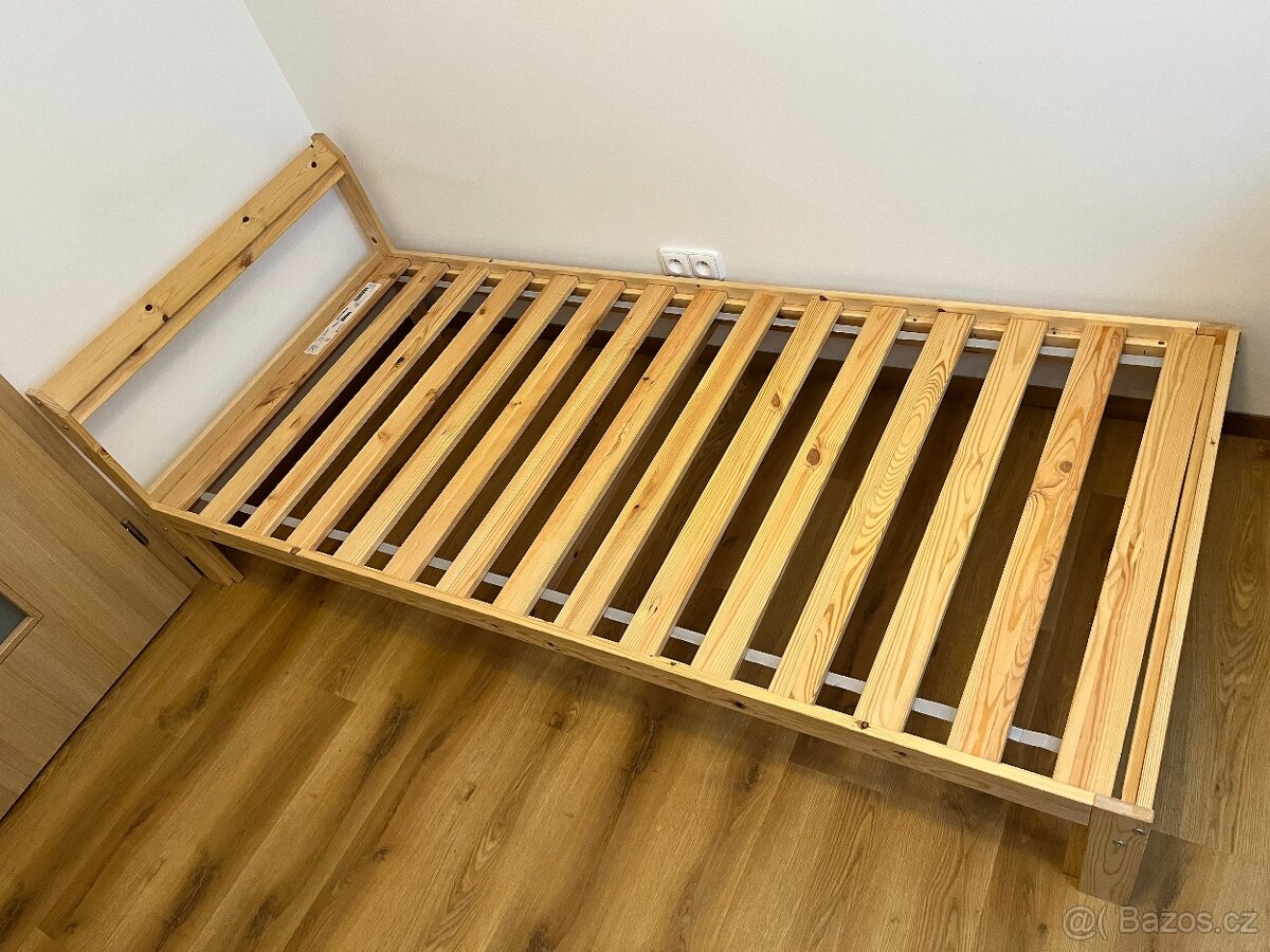 Ikea postel NEIDEN + rošt LINDBÅDEN