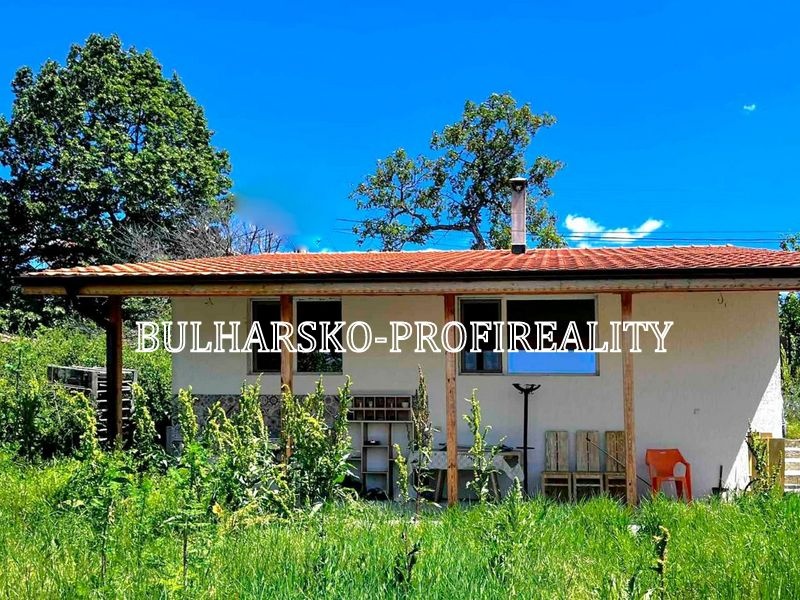 Bulharsko-Sluneční pobřeží, Kosháritsa jednopodlažní dům 2kk