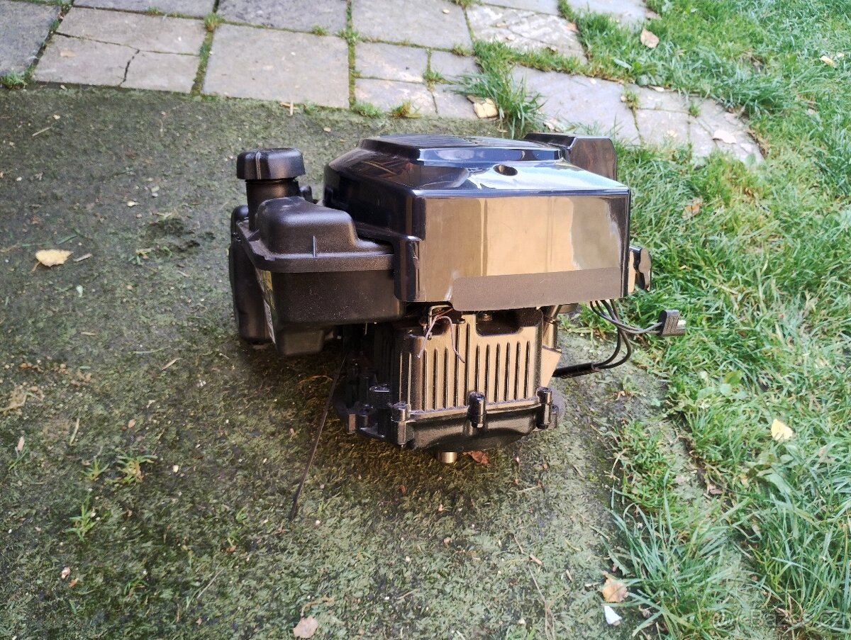 Motor do sekačky el.starter