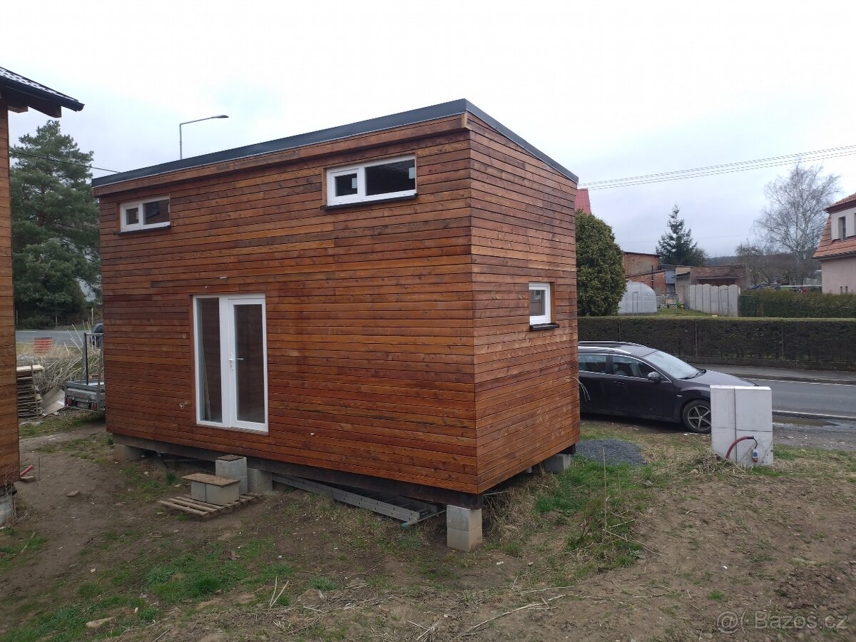 Tiny house