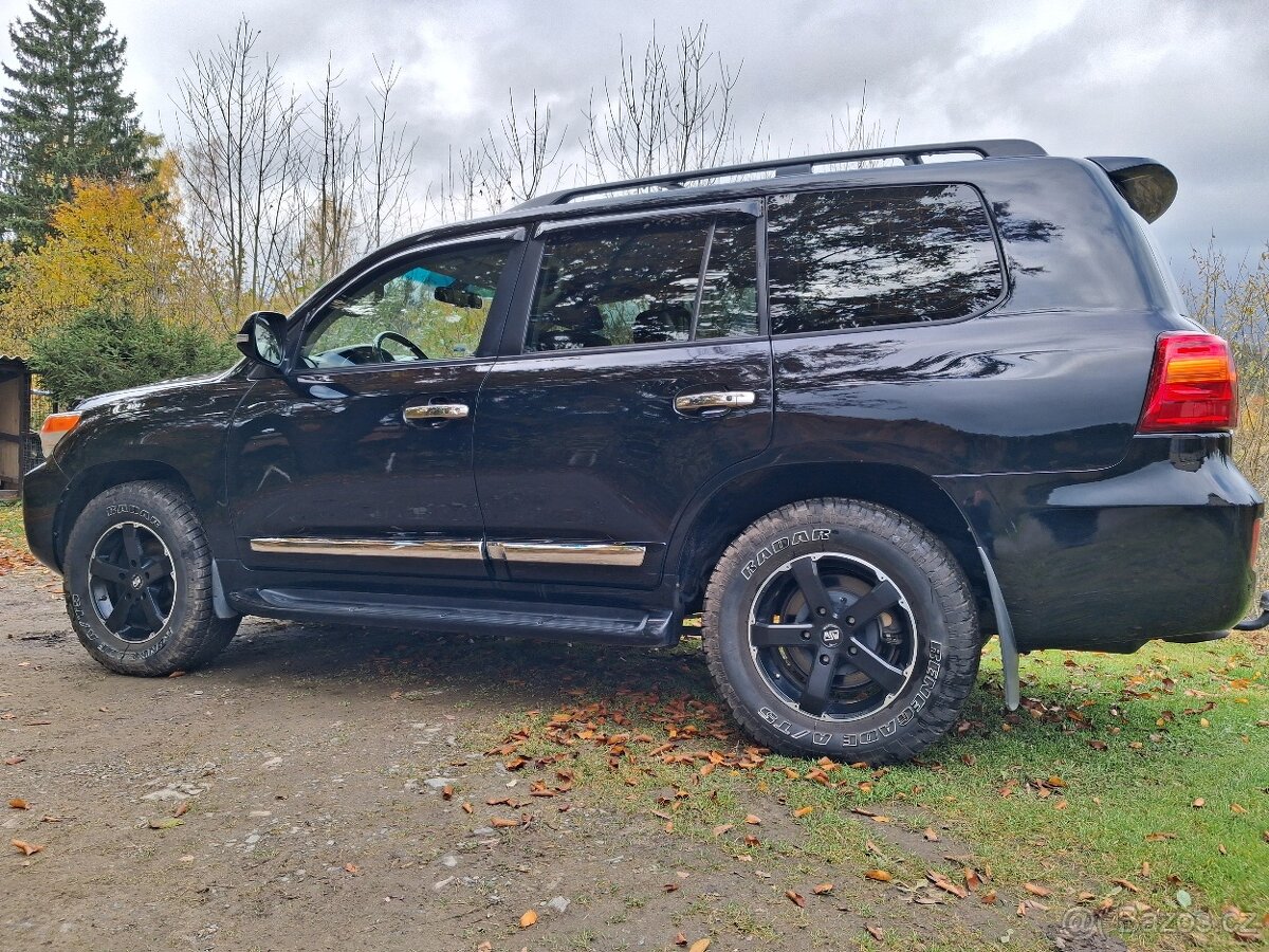 Prodám Toyota Land cruiser VDJ200