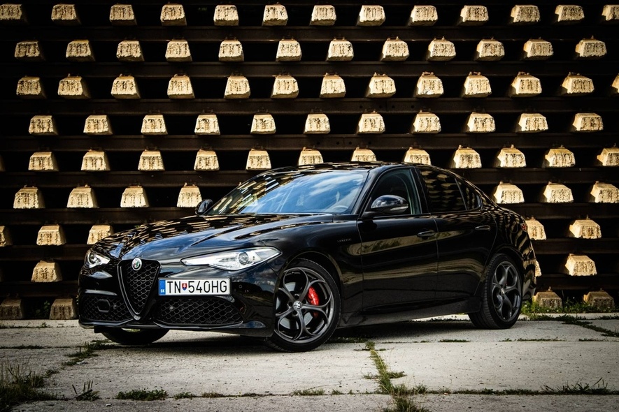 Alfa Romeo Giulia VELOCE Q4