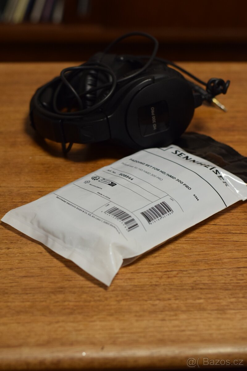 sluchátka Sennheiser HD 300 PRO