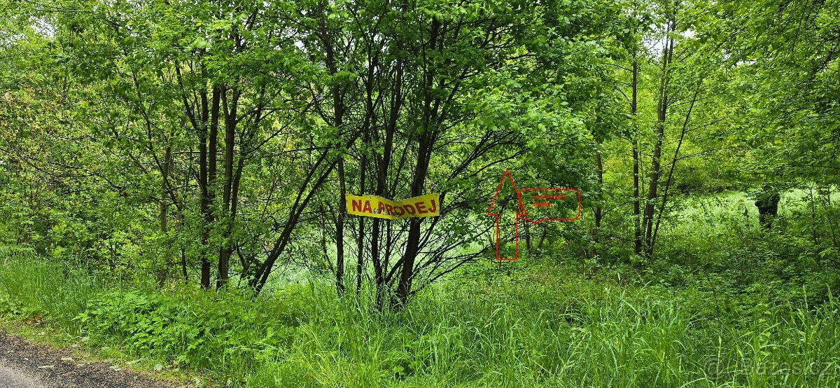 Prodej podílu 1/2 stavebního pozemku 340 m² Veselá - Žďár