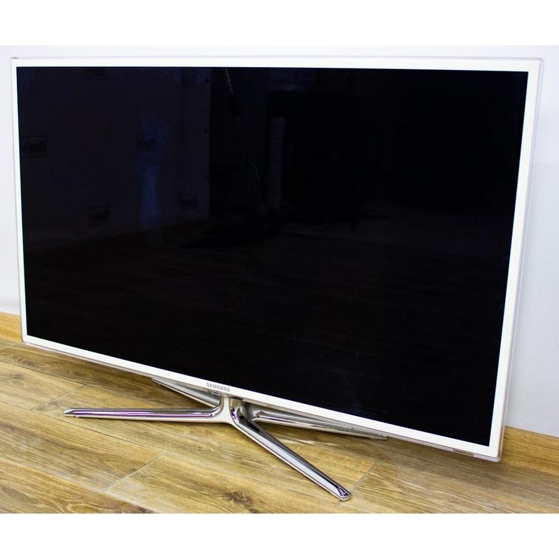 Luxusní bílá 3D TV Samsung SMART, 116 cm, STAV NOVÉHO ZBOŽÍ.