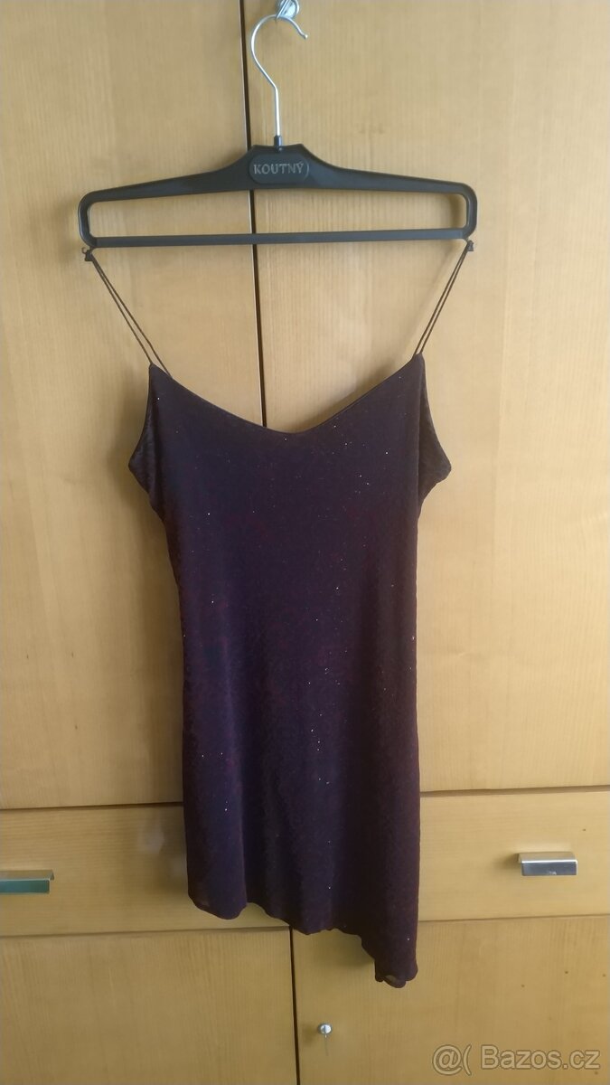 Společenské dámské šaty