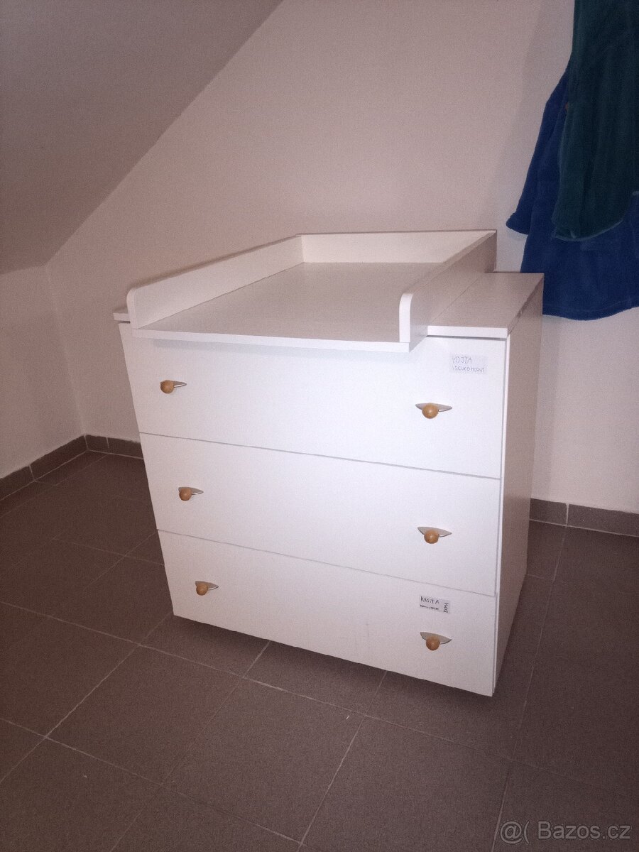 Přebalovací komoda