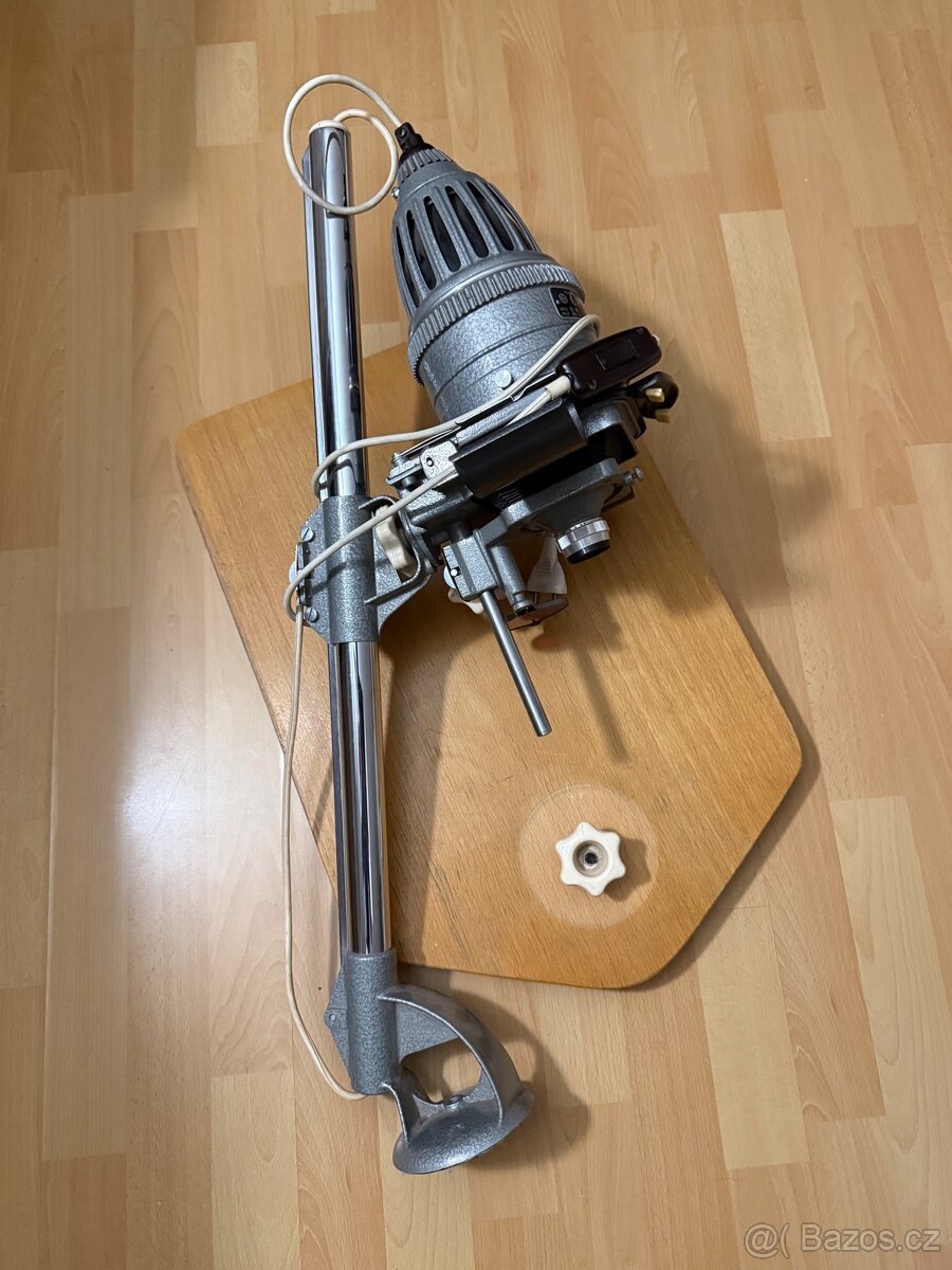 Zvětšovací přístroj