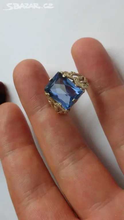 Stríbrny Prsten s Akvamarínem