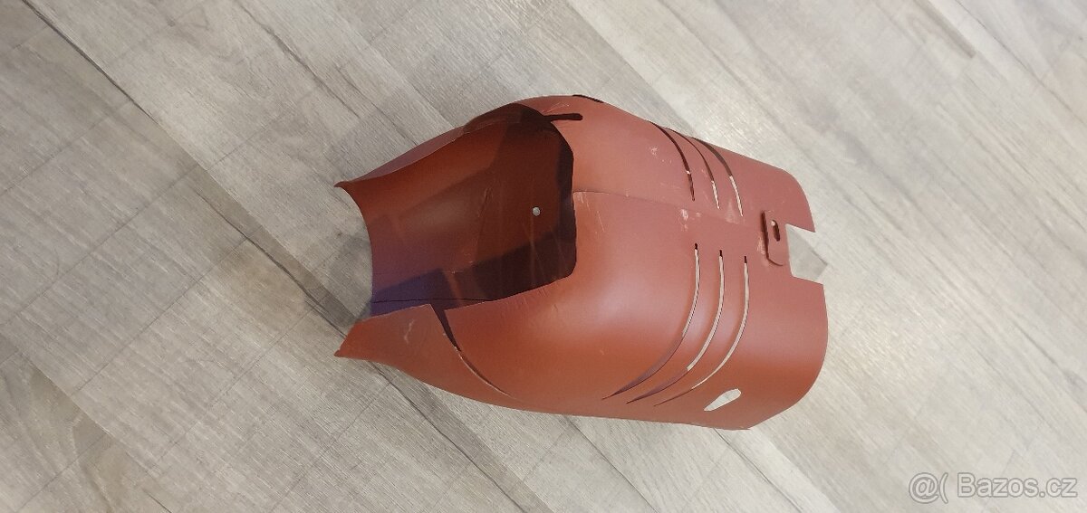 Jawa 50 pionýr 550, 555 prsíčka, dvířka, podsedláky, víčko