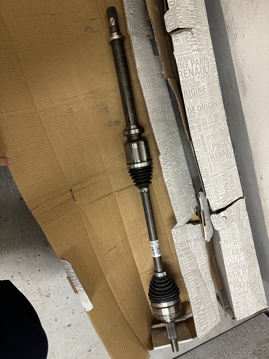 Přední pravá poloosa RENAULT MÉGANE / Fluence