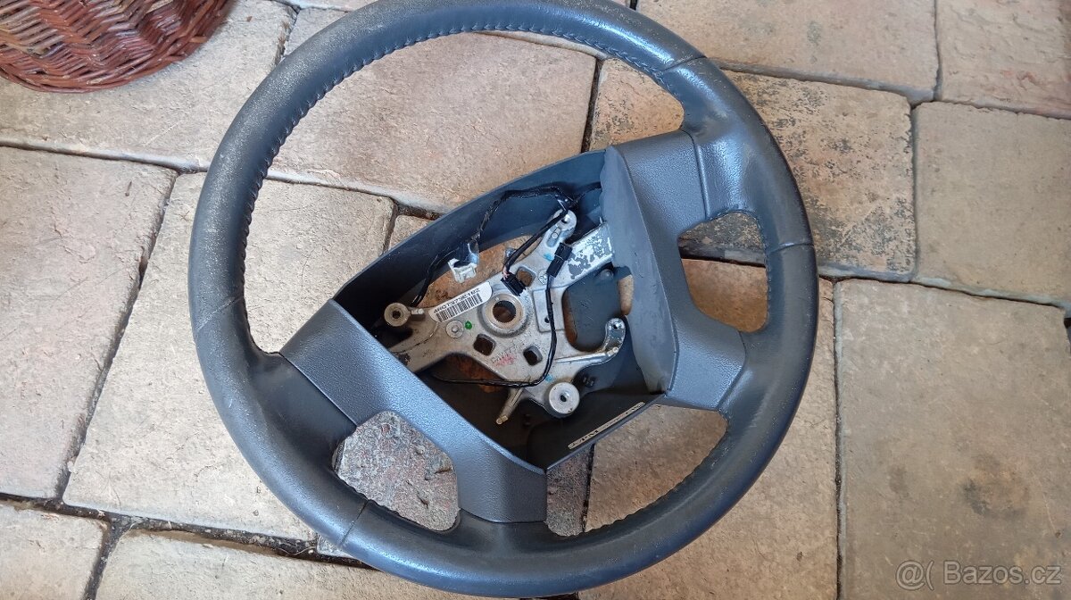 Volant na Dodge Caliber v kůži