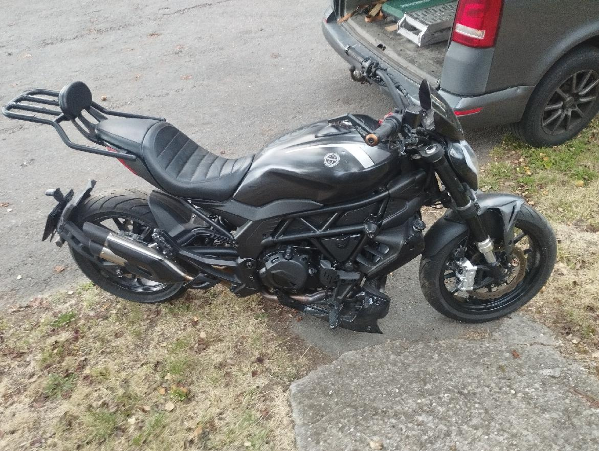 Benelli 502 C Cruiser