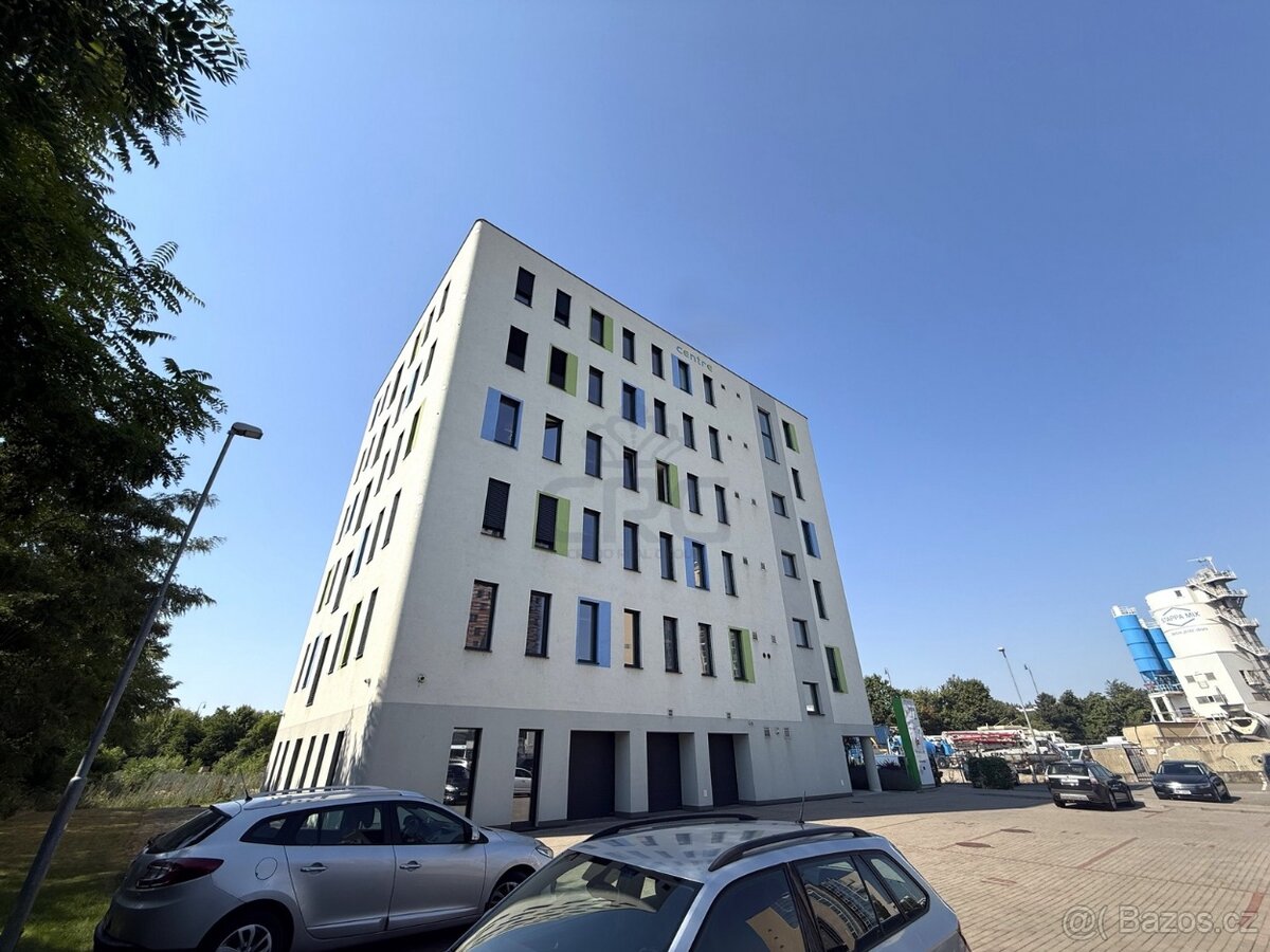 PRONÁJEM NOVĚ VYBUDOVANÉ KANCELÁŘE O CP 18,20 M2 V BRNĚ – fotka 1 z 1