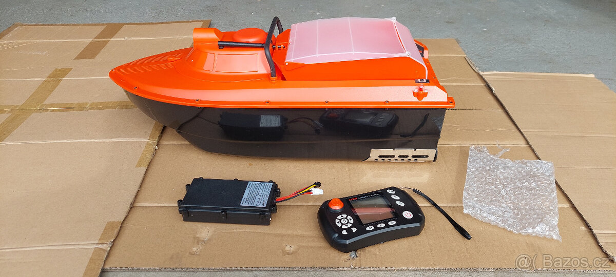 Zavážecí loďka JABO 2 CG,Nová,2x baterie 10A,GPS,Sonar