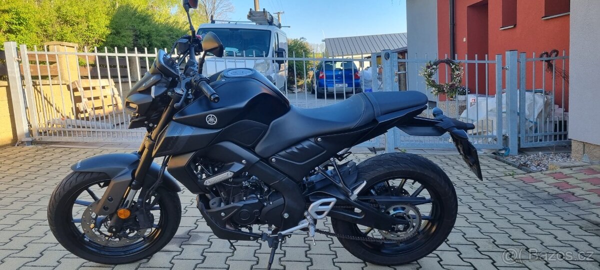 YAMAHA MT-125