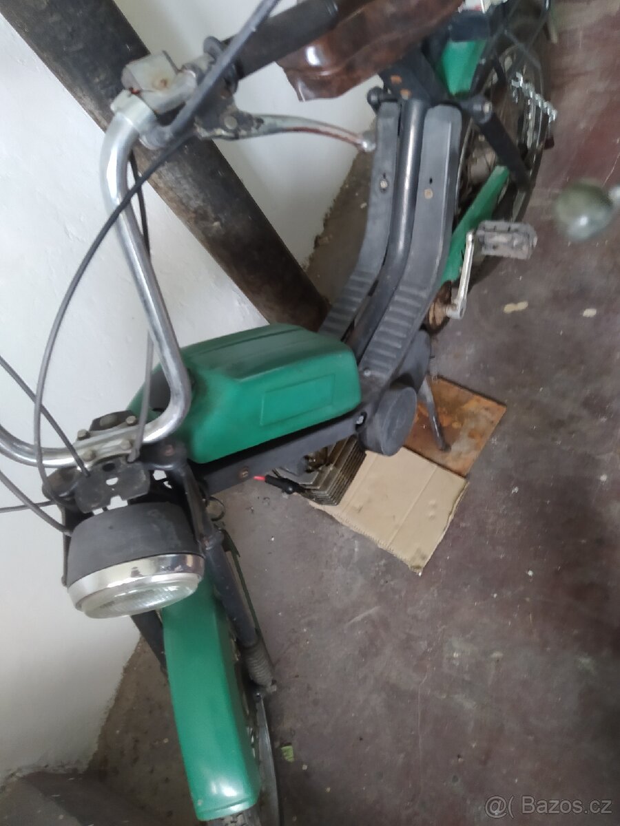 Babeta 210, zelená