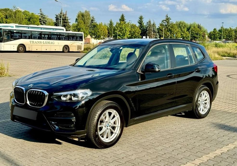 BMW X3 sDrive18d G01 Advantage Top